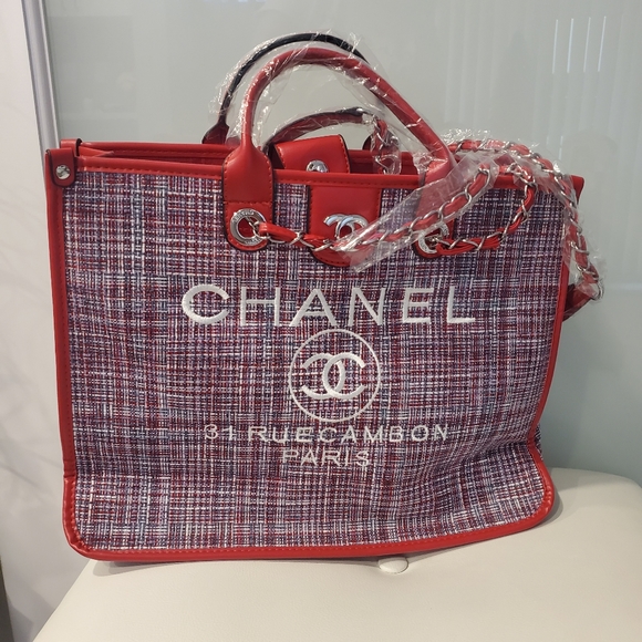 Purses - Picture 9 of 14